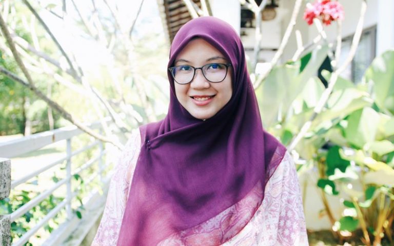 Hanna reaches for the sky, but holds to her Malaysian roots