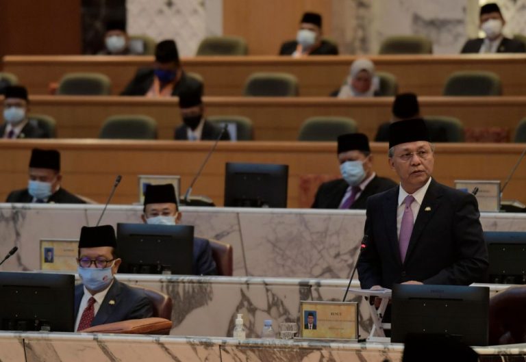 Why Pakatan and Bersatu reps in Johor call Umno MB Hasni a model leader and a gentleman