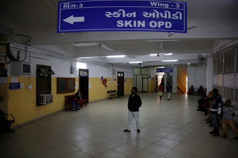 A million Indian doctors strike in protest against Ayurveda surgeries