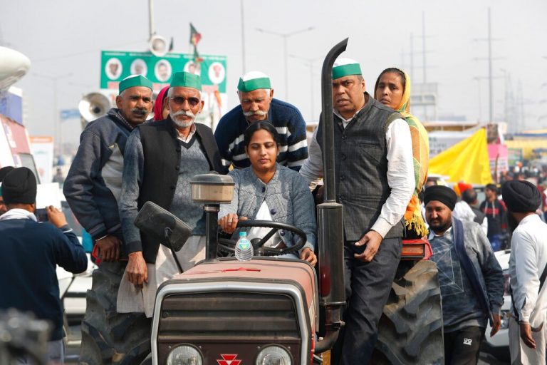 Indian farmers brave cold and death to keep protests going
