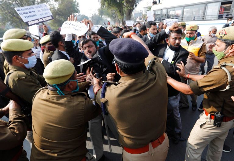 India mulling changes to farm reform in bid to stop protests