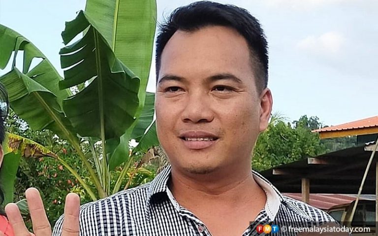 After polls flop, ‘Anak Kampung’ Jimmy goes back to his music roots