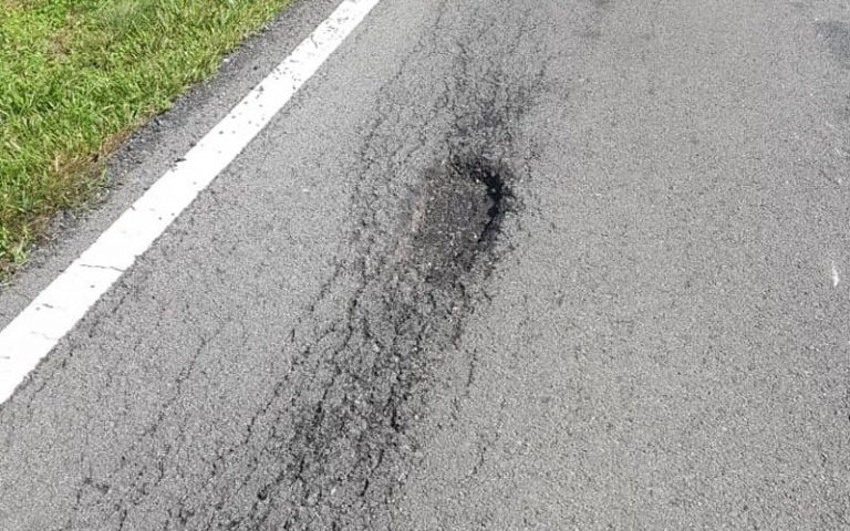 Jalan berlubang: Pastikan jalan berkualiti lebih penting daripada minta maaf, kata timbalan menteri
