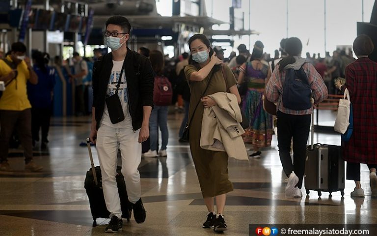 Jangan tergesa-gesa bagi ‘pasport imuniti’, Putrajaya diberitahu