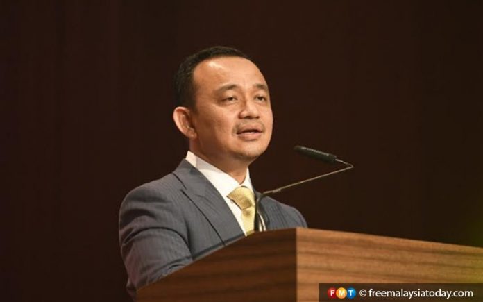Dr M, birokrat, ‘sukarkan’ reformasi pendidikan, kata Maszlee