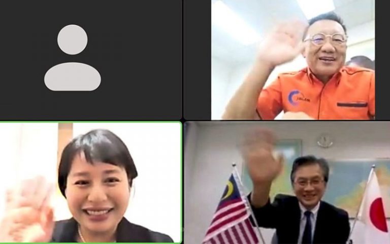 Malaysian first foreign researcher to receive Japanese medical award