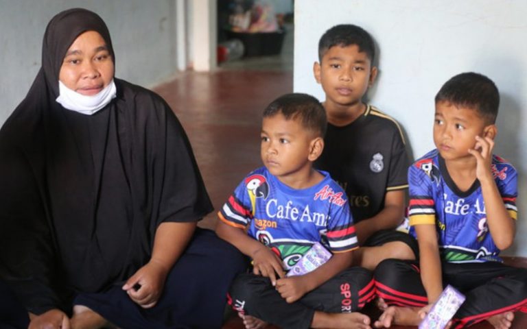 Tiga beradik, ibu terkandas di Thailand sejak Mac dijangka pulang ke tanah air esok
