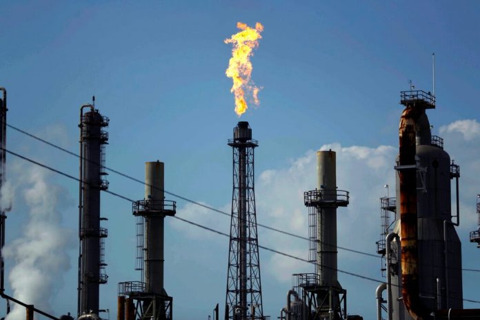 Petronas’ blast-rocked oil refinery shut down for investigations
