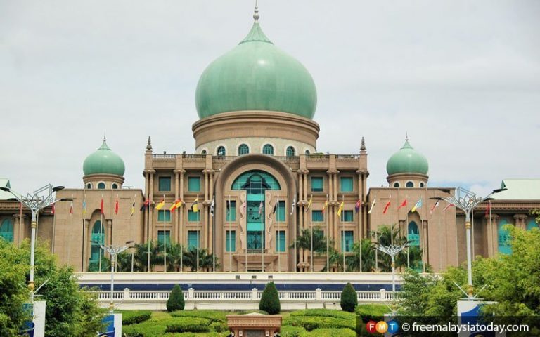 Kerajaan tumbang kerajaan kekal