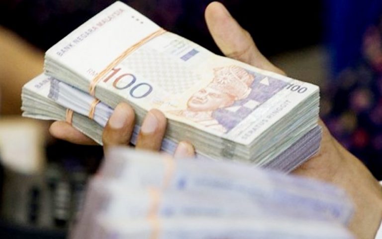 Cop spurns RM45,000 bribe in raid at entertainment centre