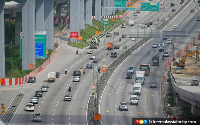 Easing of restrictions shows failure to contain Covid-19, says Najib