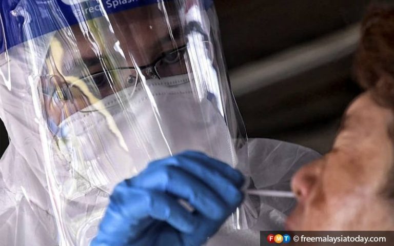 Study Covid-19 vaccine to ensure shariah compliance, says Kelantan govt