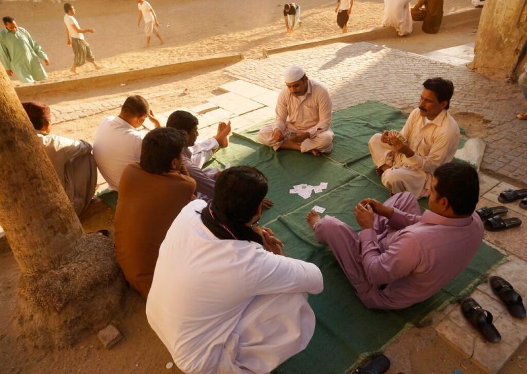 Saudis detain hundreds of migrants in filthy conditions, claims rights group