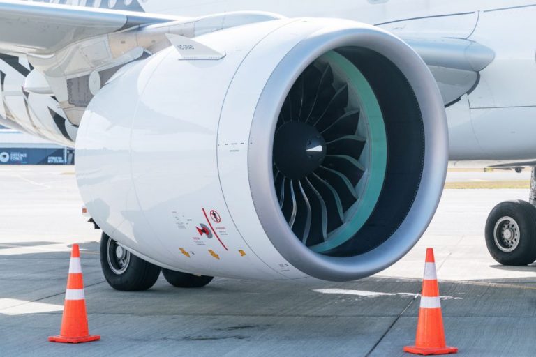 Oxford University Scientists Successfully Converts CO2 Into Aircraft Fuel