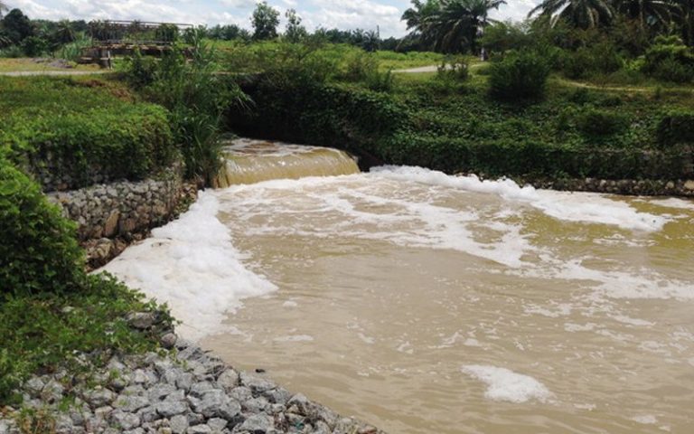 Kediaman tak terurus disyaki punca pencemaran Sungai Langat