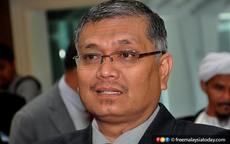 Tak boleh melombong nadir bumi tanpa kelulusan teknikal, kata menteri