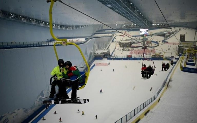 Snowboarding and skiing trends snowball in China