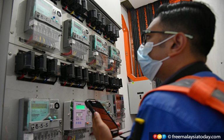 Cops bust 3 cryptocurrency mining centres in Selangor