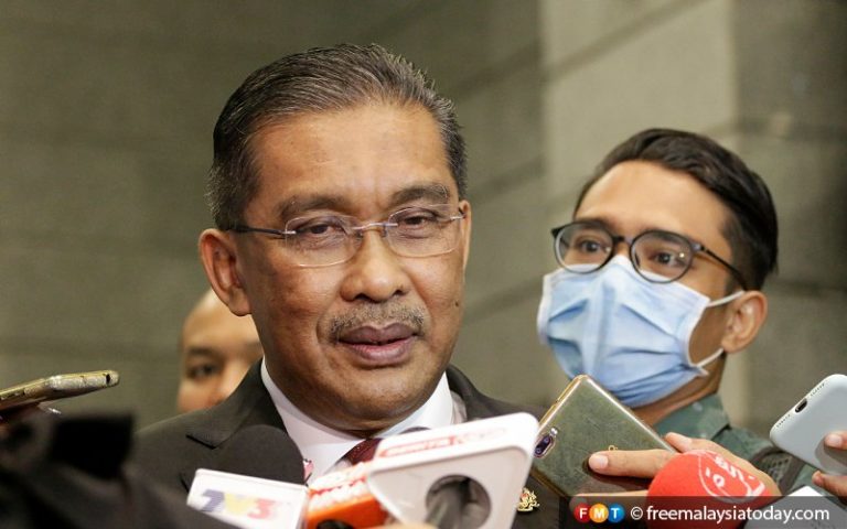 All PAS reps to meet Perak sultan after receiving decree, says Takiyuddin