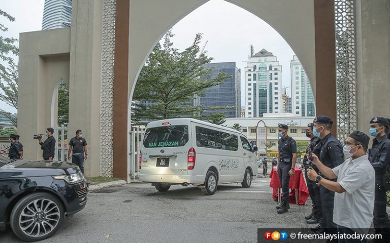 Sultan Selangor, Perak beri penghormatan terakhir kepada Tun Rahah