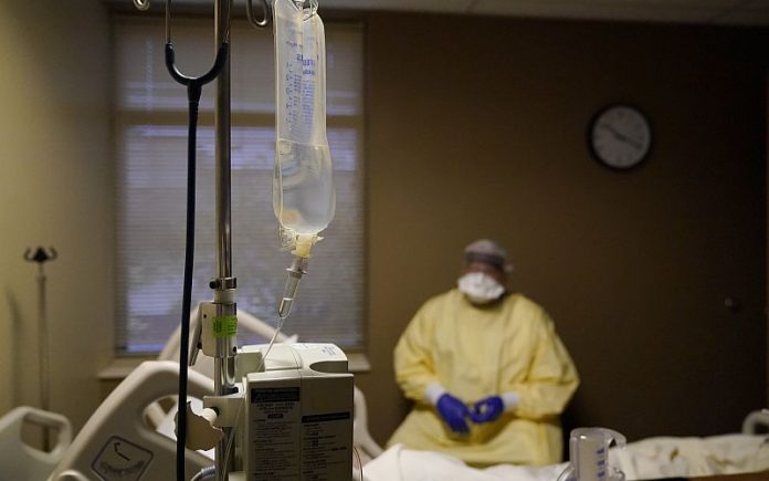 Americans warned of ‘rough times’ from Covid-19 through winter