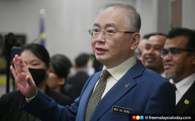 Langkah ganti perkhidmatan feri PP dipersetujui adik Guan Eng di Dewan Rakyat, kata Wee