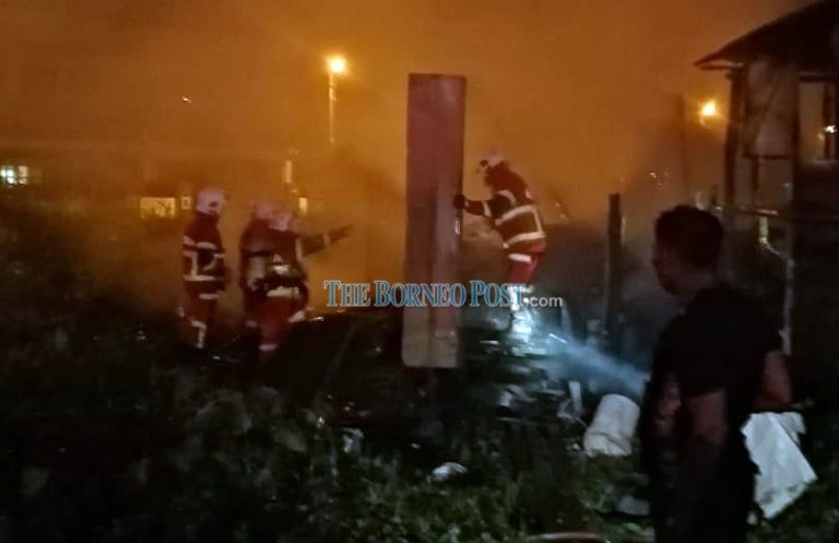 Fire razes wooden house at Taman Desa Wira in Kuching
