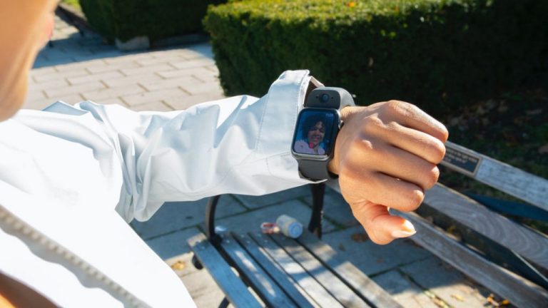 Wristcam Is A Third Party Apple Watch Strap That Features Dual Cameras