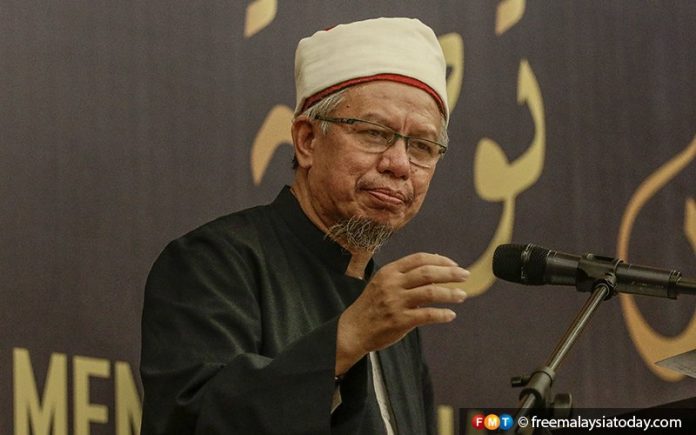 Kerajaan akan kemas kini piawaian halal daging import, kata Zulkifli
