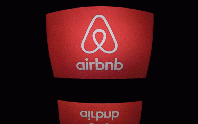 In stunning recovery, Airbnb aims for US$35 bil IPO to close the year