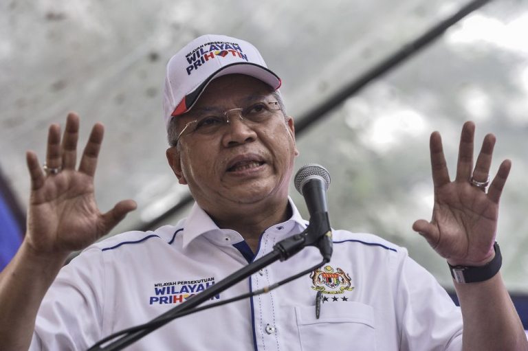 FT minister says all flats in KL over 40 years old to be redeveloped, to get facilities similar to condos