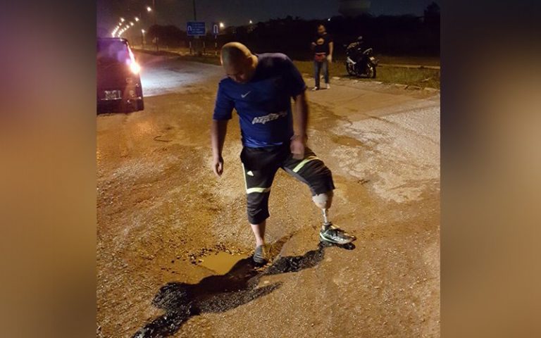 ‘Maaf’ JKR, kemalangan Khairy buka luka lama, bangkit kemarahan mangsa kemalangan jalan berlubang