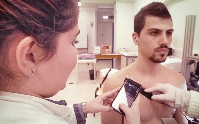 Scientists developing bandages that can quicken healing