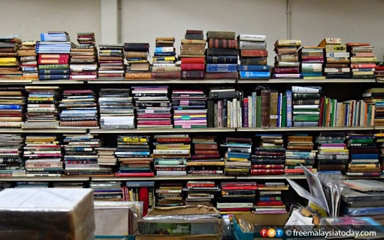 Melahirkan ulat buku dalam kalangan penghuni penjara