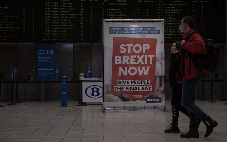 Brexit talks flirt with failure as new deadline blown