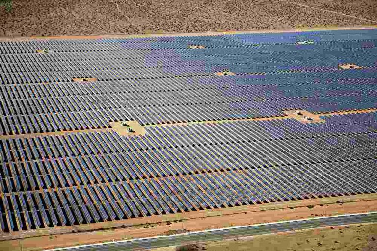 Energy Ministry introduces three initiatives to encourage use of solar systems to lower electricity bills