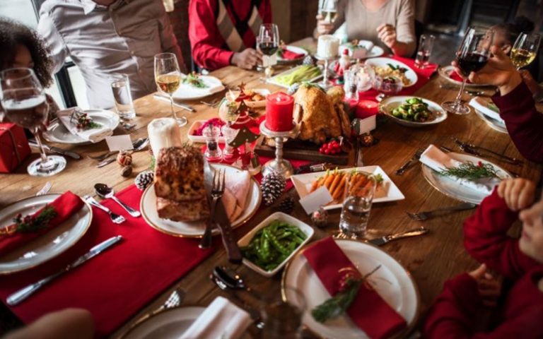 7 annoying people you dread to meet at Christmas