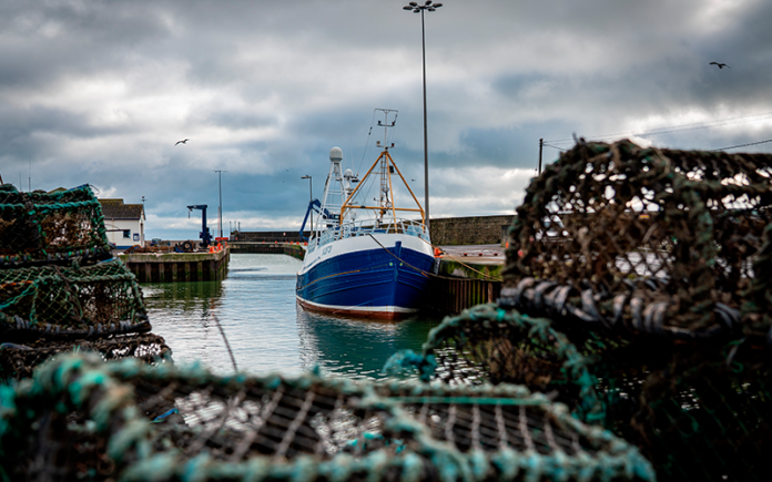 Our fishermen must have access to your waters, France tells Britain