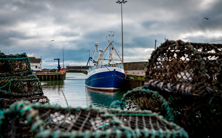 Our fishermen must have access to your waters, France tells Britain