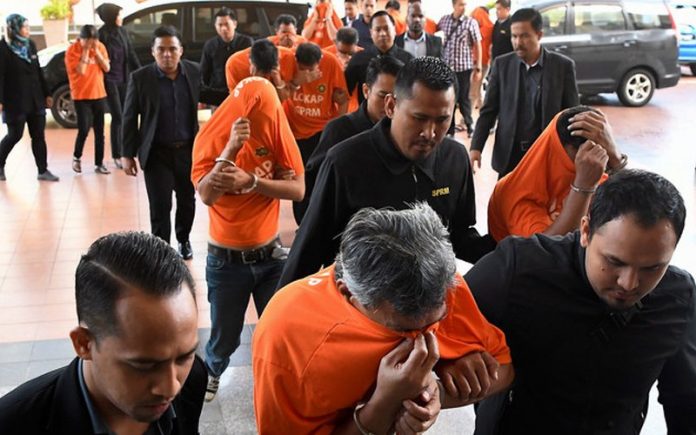 Political will, realistic ways needed to curb corruption