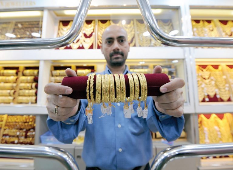 News on discovery of COVID-19 vaccine causes drastic drop in gold price