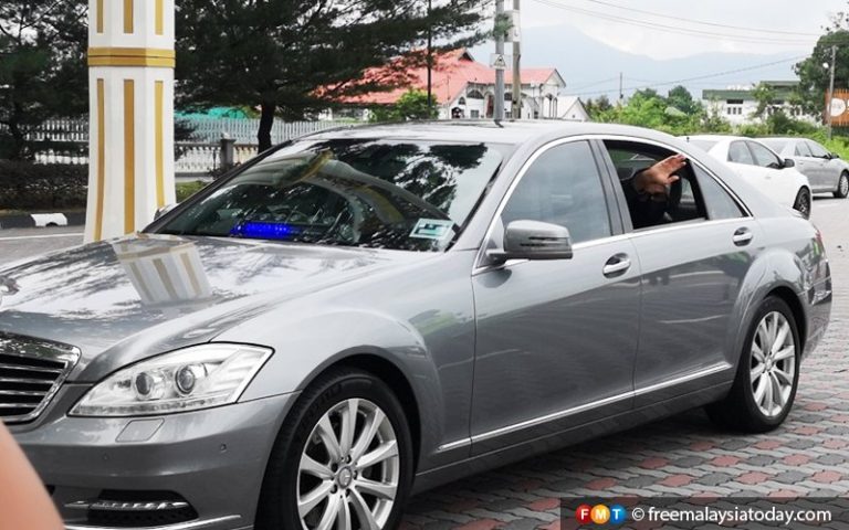 Hadi selesai menghadap Sultan Perak, tiada kenyataan kepada media