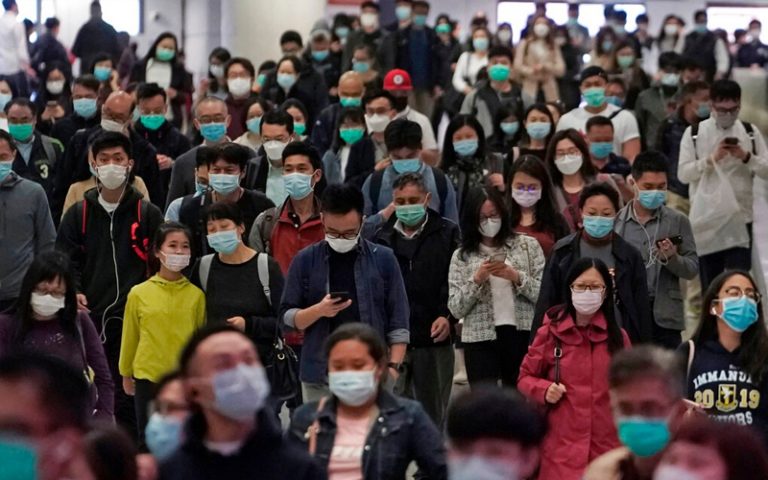 Pesakit positif Covid-19 lari dari hospital di Hong Kong diburu