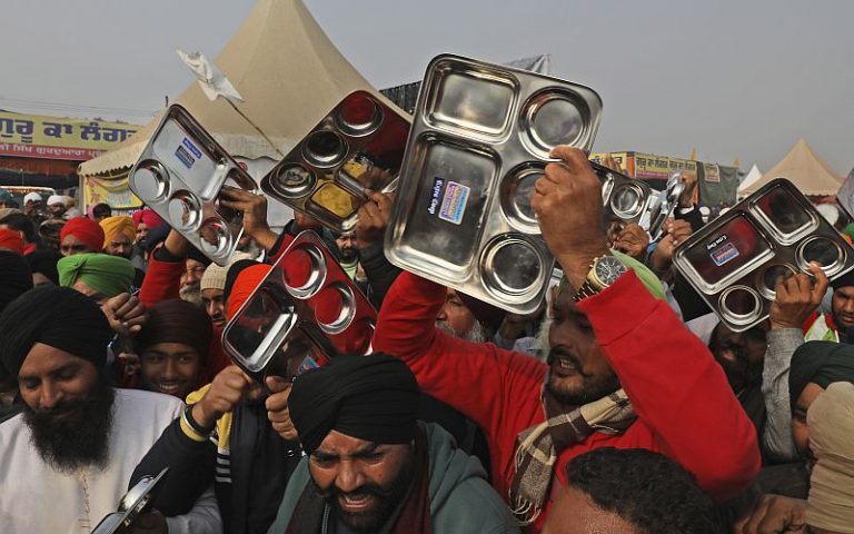 Indian farmers target telecom towers amid agriculture reform protests