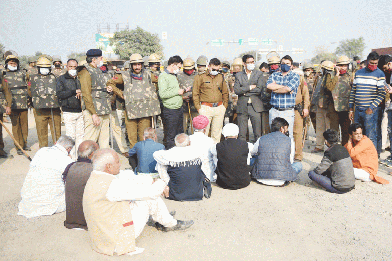 Indian farmers and police face-off as protests worsen