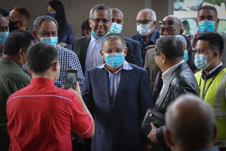 Decision on Isa Samad’s graft charges on Feb 3