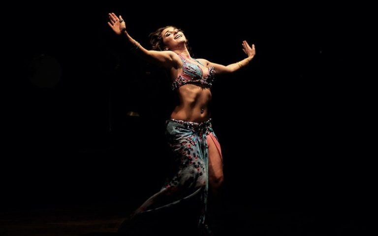 Egypt looking to foreigners with belly dancing skills