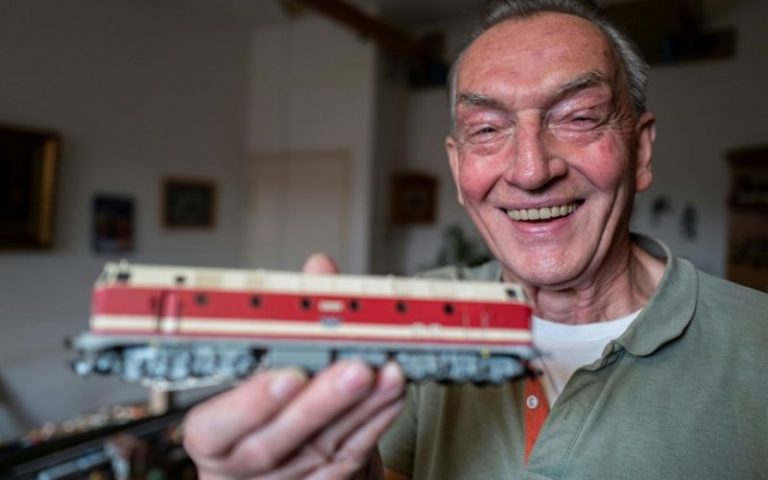 Model train sales chug along in Germany