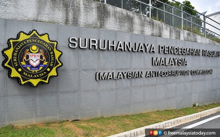 4 nabbed after posing as MACC officers, DPP