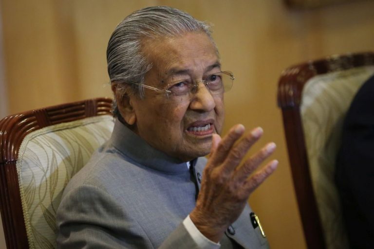 Dr Mahathir: Telecommunication essential for success of gig economy